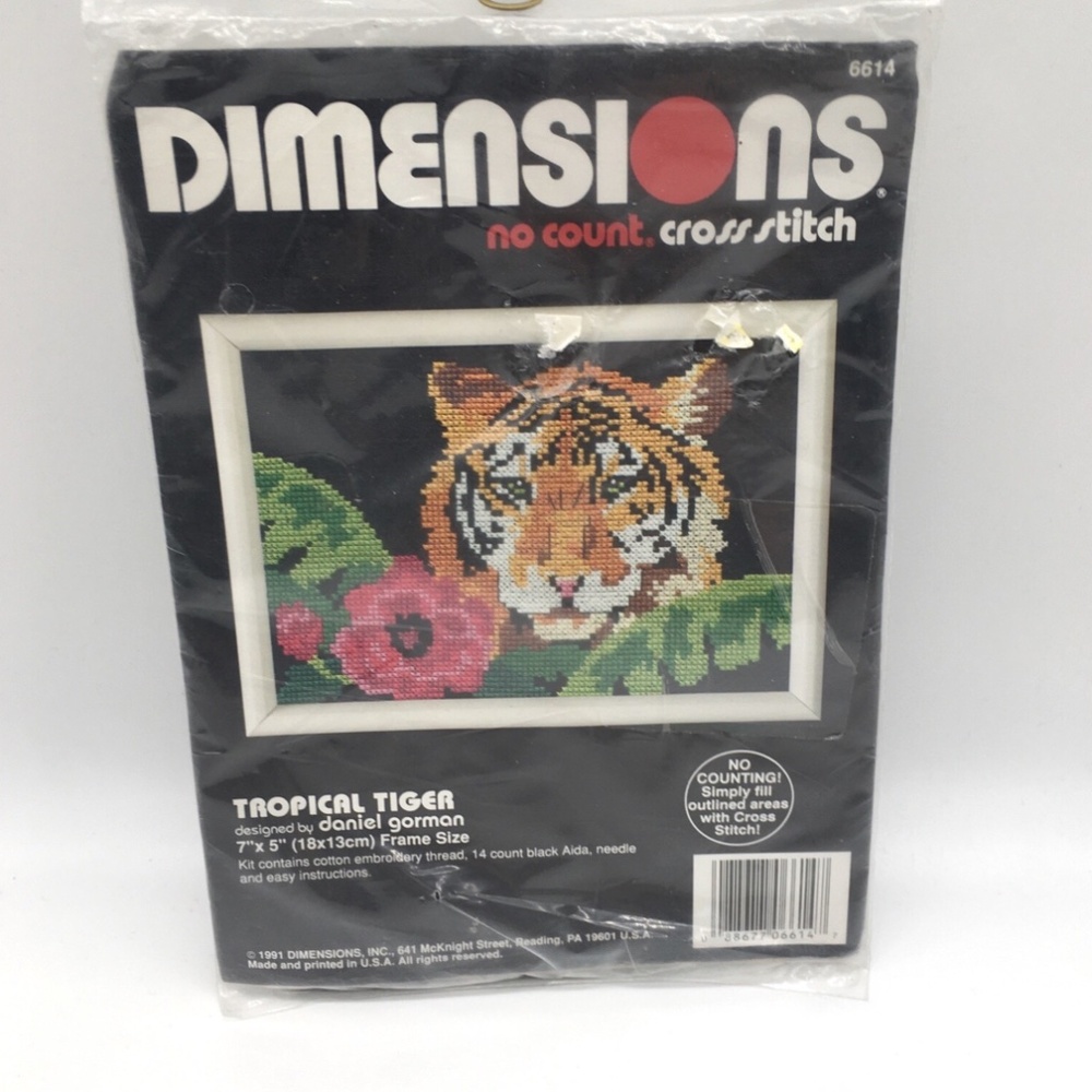 NEW Dimensions #6614 Tropical Tiger Cross Stitch Kit 1991